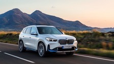 bmw_ix1_edrive20_2023-03.jpg