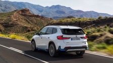bmw_ix1_edrive20_2023-07.jpg