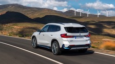 bmw_ix1_edrive20_2023-09.jpg