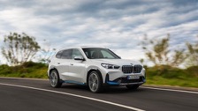 bmw_ix1_edrive20_2023-12.jpg