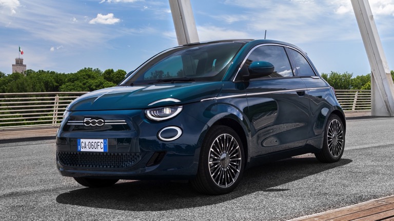 Fiat 500e Hatchback 42 kWh támogatás