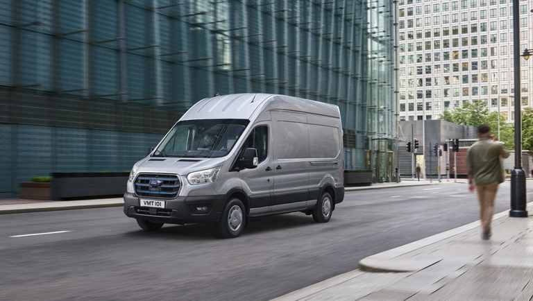 Ford E-Transit 350 L3H2 135kW támogatás
