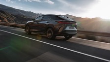 lexus_rz_450e_2023-14.jpg
