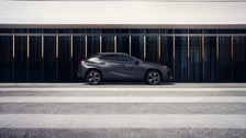 lexus_ux_300e_electric_2023-12.jpg
