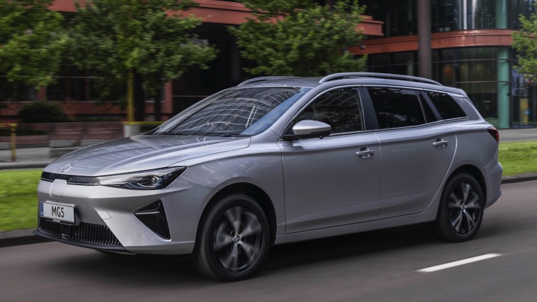 MG MG5 Electric Long Range támogatás