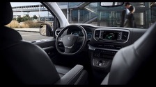 peugeot_e-expert_combi_2021-09.jpg