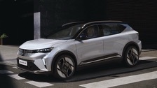 renault_scenic_e-tech_ev_2024-02.jpg