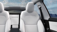 tesla_model_y_2025-21.jpg
