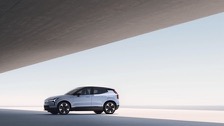 volvo_ex30_2023-08.jpg